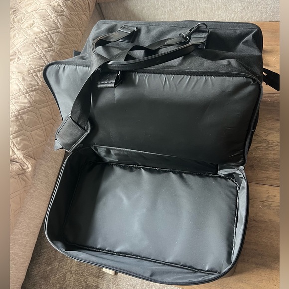 Beis Weekender Bag - Picture 3 of 4